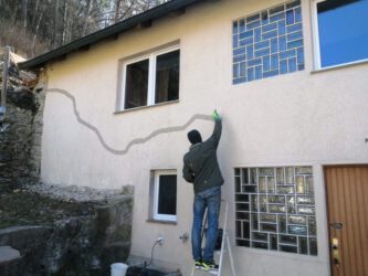 2022-03-12 Eine Bordüre für die Hausfassade