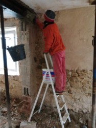 2021-02-03 Der Stahlträger wird verputzt.