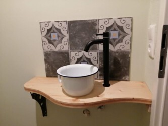 2021-10-19 Waschbeckenimpression 3: Klo