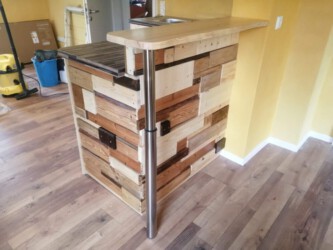 2022-02-01 Extravagante Reste-Theke