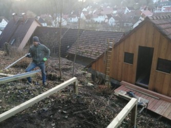 2022-02-07 Die Pfosten für die Sonnenterrasse